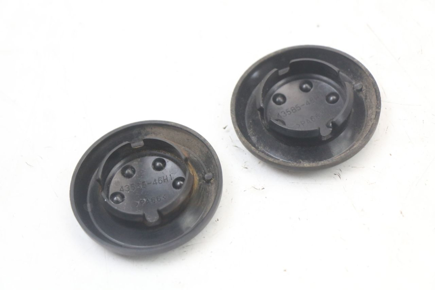 photo de FRAME COVER SUZUKI GSR 750 (2011 - 2017) - Zoom on usage condition