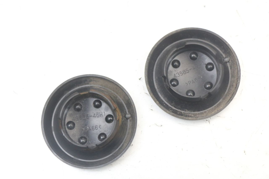 photo de FRAME COVER SUZUKI GSR 750 (2011 - 2017) - Alternative perspective