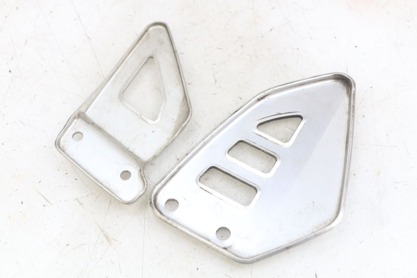 photo de SIDE FRAME COVER SUZUKI SV N 650 (1999 - 2002) - Technical close-up