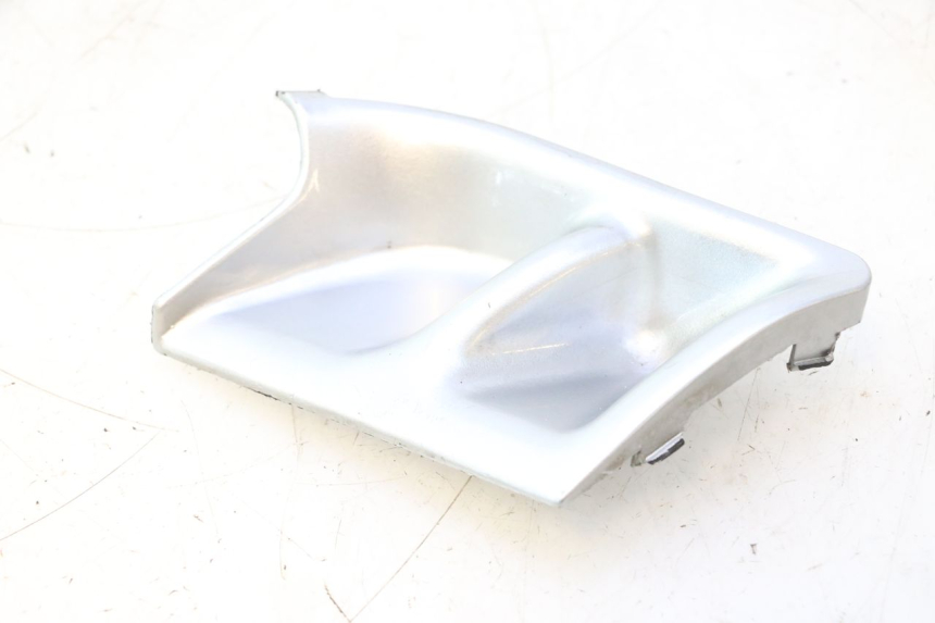 photo de FRAME COVER PIAGGIO TYPHOON 50 (1993 - 1999) - Fixing points details