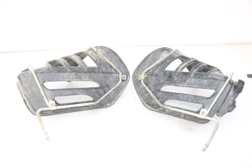 photo de FRAME COVER YAMAHA YFM R RAPTOR 250 (2008 - 2014) - Technical close-up