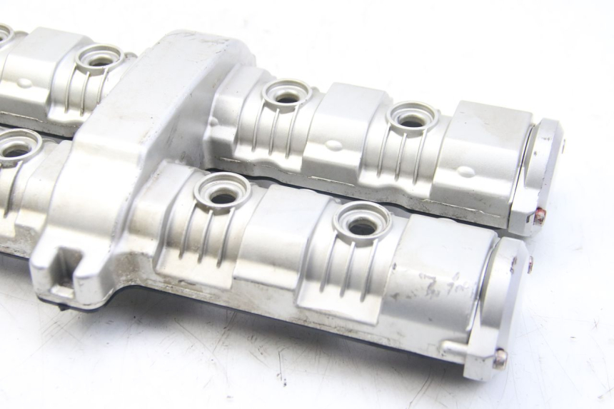 photo de VALVE COVER YAMAHA FZS FAZER 600 (2001 - 2003) - Product overview