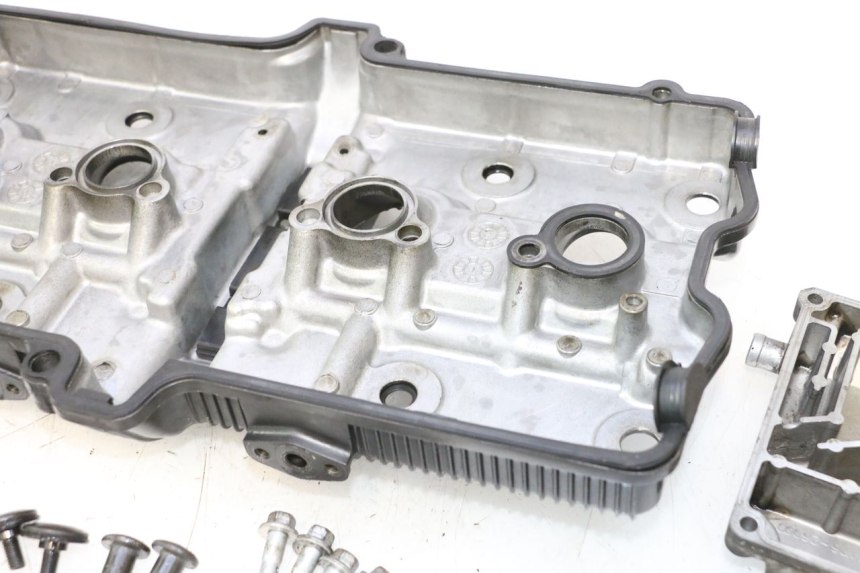 photo de ROCKER COVER SUZUKI GSF N BANDIT 1200 (2001 - 2005) - Technical close-up