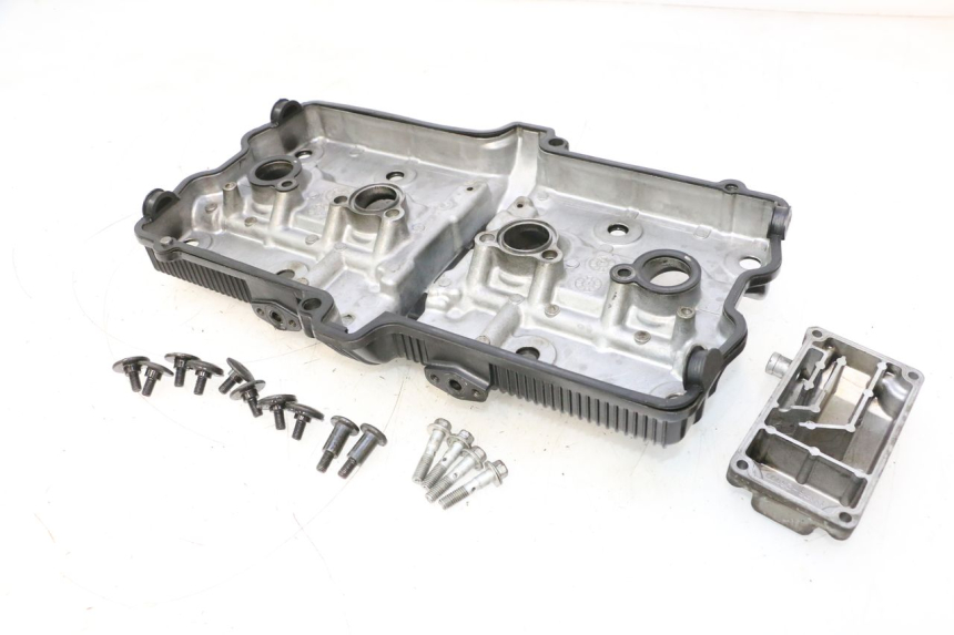 photo de ROCKER COVER SUZUKI GSF N BANDIT 1200 (2001 - 2005) - Surface and material condition