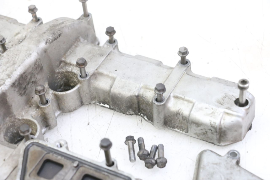 photo de ROCKER COVER KAWASAKI ZR7 ZR-7 S 750 (1999 - 2004) - Fixing points details