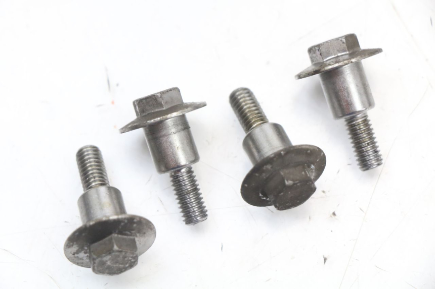 photo de ROCKER COVER KAWASAKI NINJA 400 (2018 - 2023) - Fixing points details