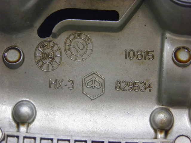 photo de ROCKER COVER PIAGGIO XEVO - X EVO 125 (2010 - 2015) - Component detail