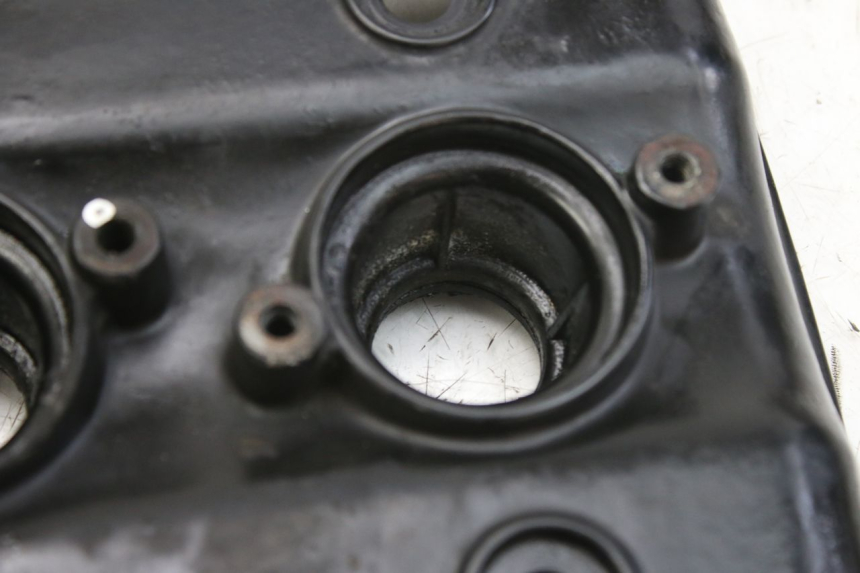 photo de VALVE COVER TRIUMPH SPRINT ST 955 (1999 - 2001) - Component detail