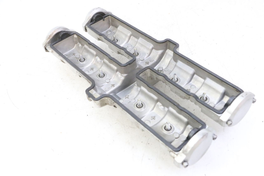 photo de VALVE COVER YAMAHA FZS FAZER 600 (2001 - 2003) - Zoom on usage condition
