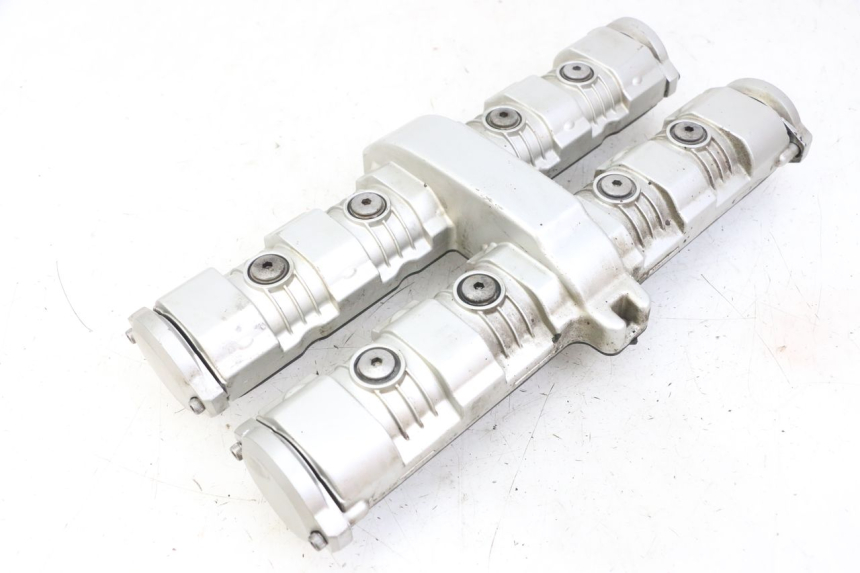photo de VALVE COVER YAMAHA FZS FAZER 600 (2001 - 2003) - Surface and material condition