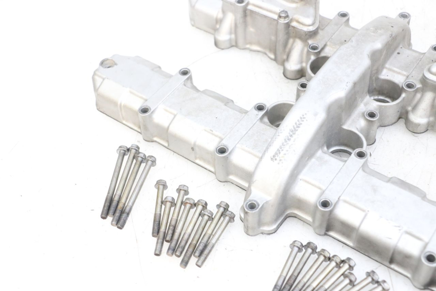 photo de ROCKER COVER KAWASAKI ZR 7 750 (1999 - 2004) - Fixing points details