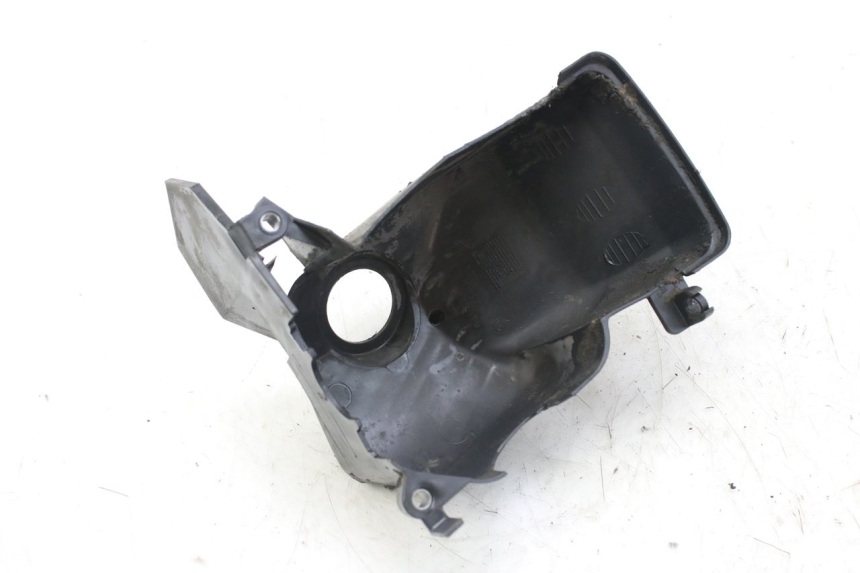 photo de CYLINDER HEAD COVER PEUGEOT ELYSTAR 50 (2002 - 2014) - Zoom on usage condition