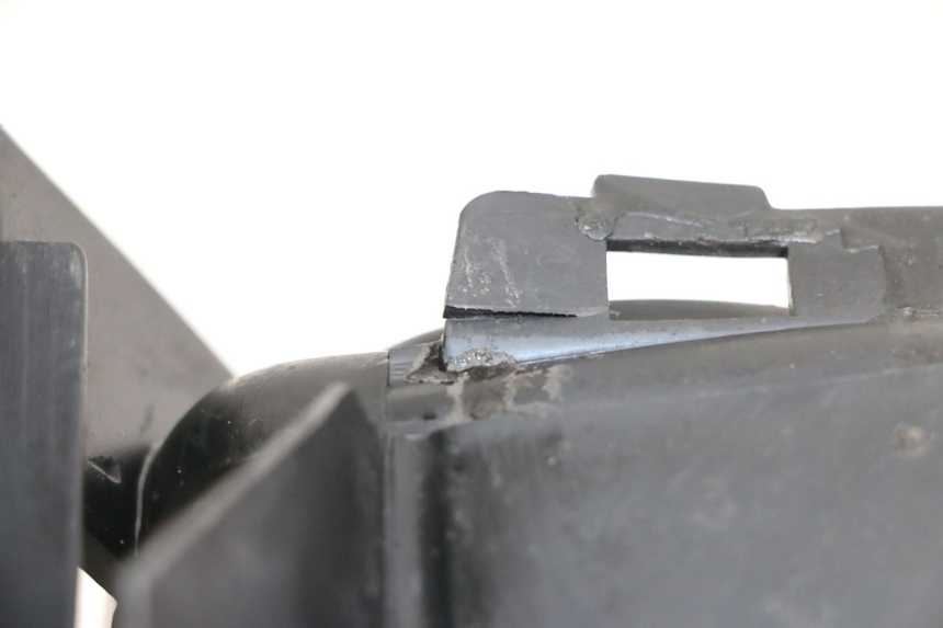 photo de CYLINDER HEAD COVER PEUGEOT ELYSTAR 50 (2002 - 2014) - Alternative perspective