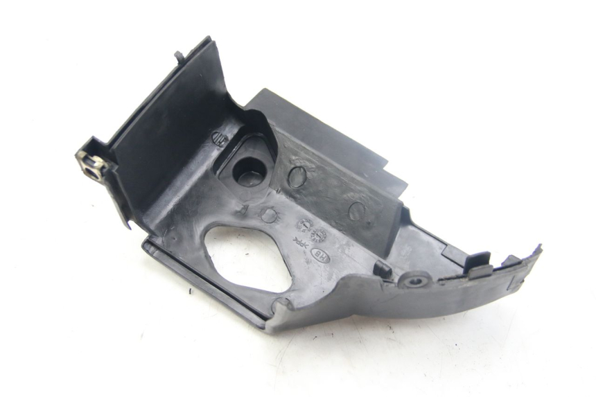 photo de CYLINDER HEAD COVER SYM FIDDLE 2 50 (2008 - 2013) - Additional view of the item