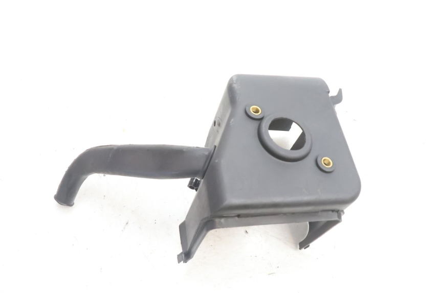photo de CYLINDER HEAD COVER PIAGGIO FLY 2T 50 (2004 - 2017) - Component detail