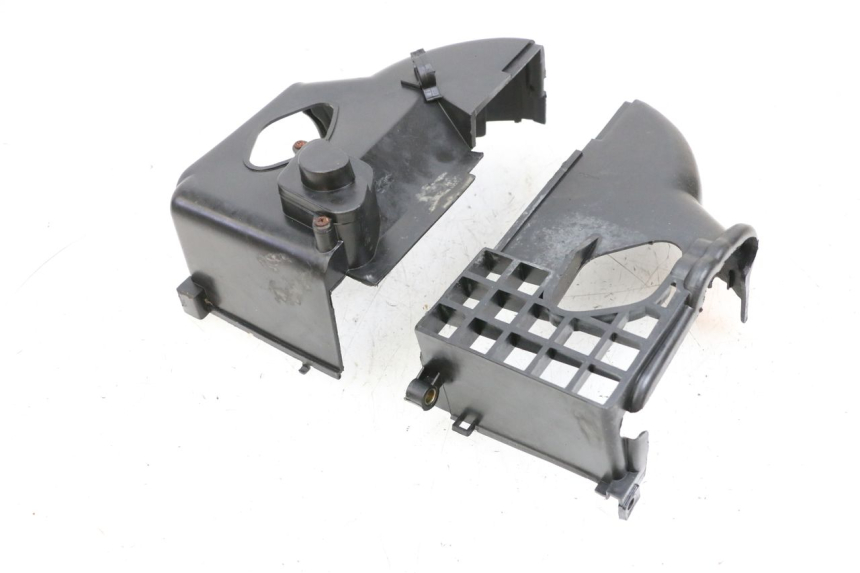 photo de CYLINDER COVER EUROCKA GTR 50 (2018 - 2021) - Alternative perspective