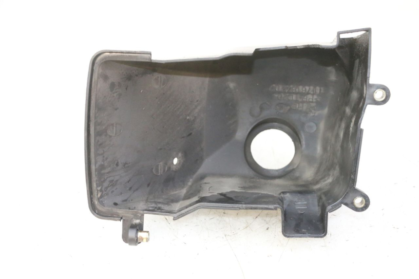 photo de CYLINDER HEAD COVER PEUGEOT KISBEE 2T 50 (2010 - 2017) - Zoom on usage condition