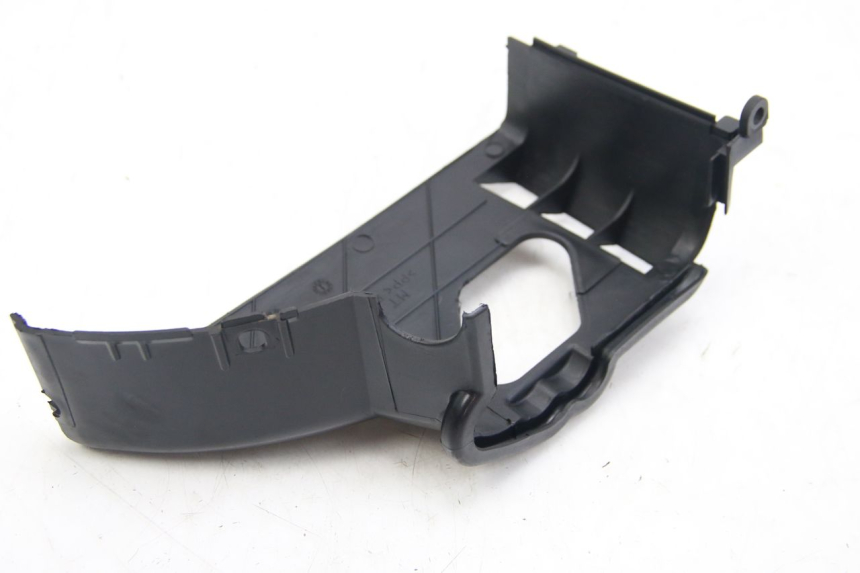 photo de CYLINDER HEAD COVER PEUGEOT KISBEE 4T 50 (2018 - 2022) - Technical close-up