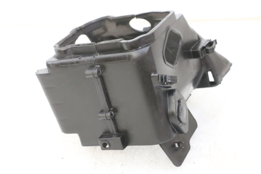 photo de CYLINDER COVER PEUGEOT VIVACITY 125 (2010 - 2017) - Zoom on usage condition