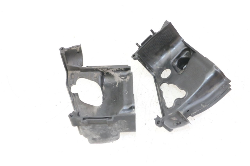 photo de CYLINDER HEAD COVER PIAGGIO ZIP 4T 50 (2018 - 2020) - Fixing points details