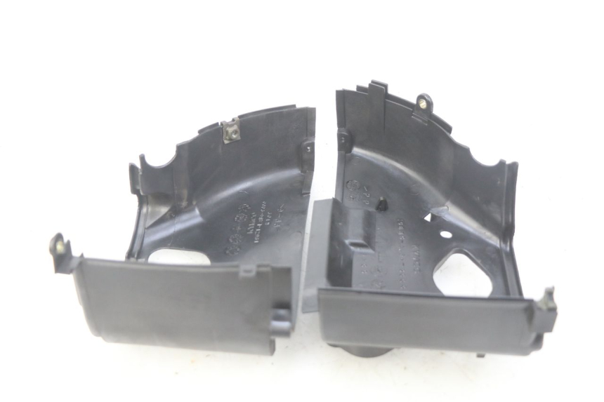 photo de CYLINDER HEAD COVER KYMCO SENTO 100 (2008 - 2013) - Fixing points details