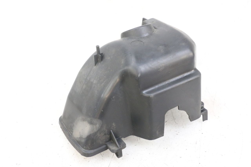 photo de CYLINDER HEAD COVER PEUGEOT SPEEDFIGHT 100 (1997 - 2007) - Fixing points details