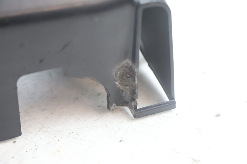 photo de CYLINDER COVER PEUGEOT STREETZONE NAKED 2T 50 (2014 - 2018) - Alternative perspective