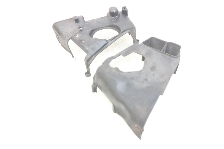 photo de CYLINDER HEAD COVER PIAGGIO VESPA LXV 125 (2006 - 2009) - Zoom on usage condition