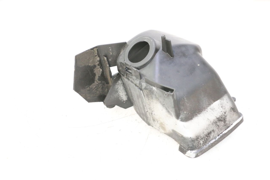 photo de CYLINDER HEAD COVER PEUGEOT VIVACITY 50 (1998 - 2003) - Technical close-up