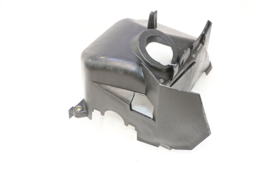 photo de CYLINDER COVER PEUGEOT VIVACITY 50 (2004 - 2009) - Fixing points details