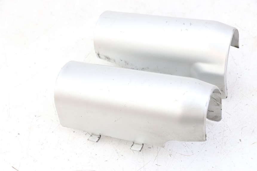 photo de FORK PANEL PIAGGIO BEVERLY 125 (1998 - 2005) - Alternative perspective