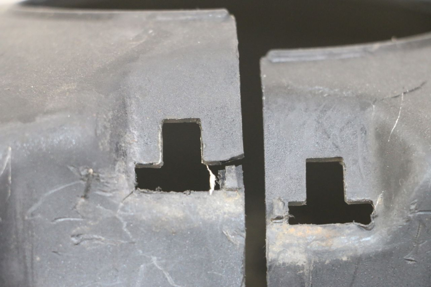 photo de FORK COVER PEUGEOT BUXY 50 (1993 - 1998) - Zoom on usage condition