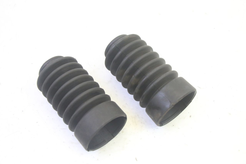 photo de FORK COVER SYM CROX 4T 50 (2016 - 2023) - Zoom on usage condition