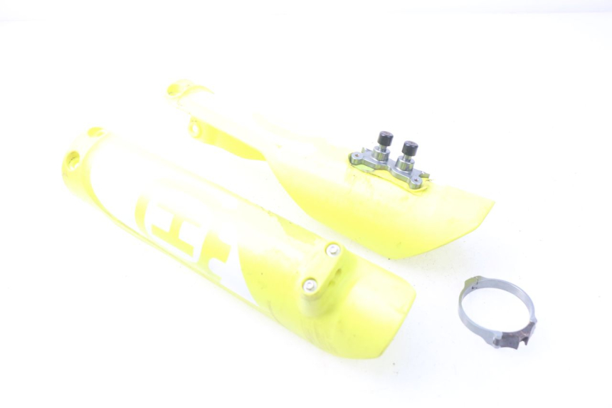 photo de FORK PANEL HUSQVARNA FC 350 (2019 - 2022) - Fixing points details