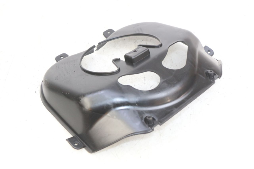 photo de FORK COVER PEUGEOT KISBEE 2T 50 (2010 - 2017) - Zoom on usage condition