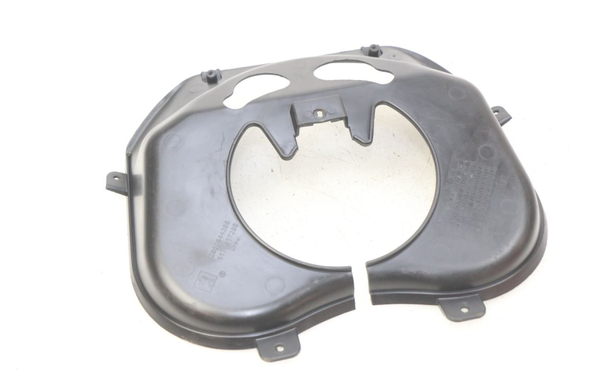 photo de FORK COVER PEUGEOT KISBEE 4T 50 (2010 - 2017) - Zoom on usage condition