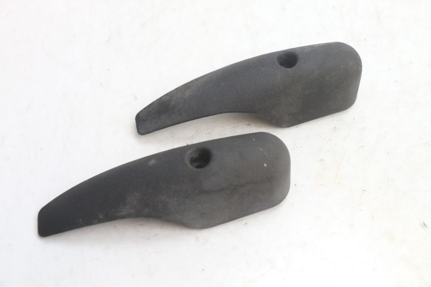 photo de FORK PANEL PIAGGIO MP3 125 (2006 - 2014) - Zoom on usage condition