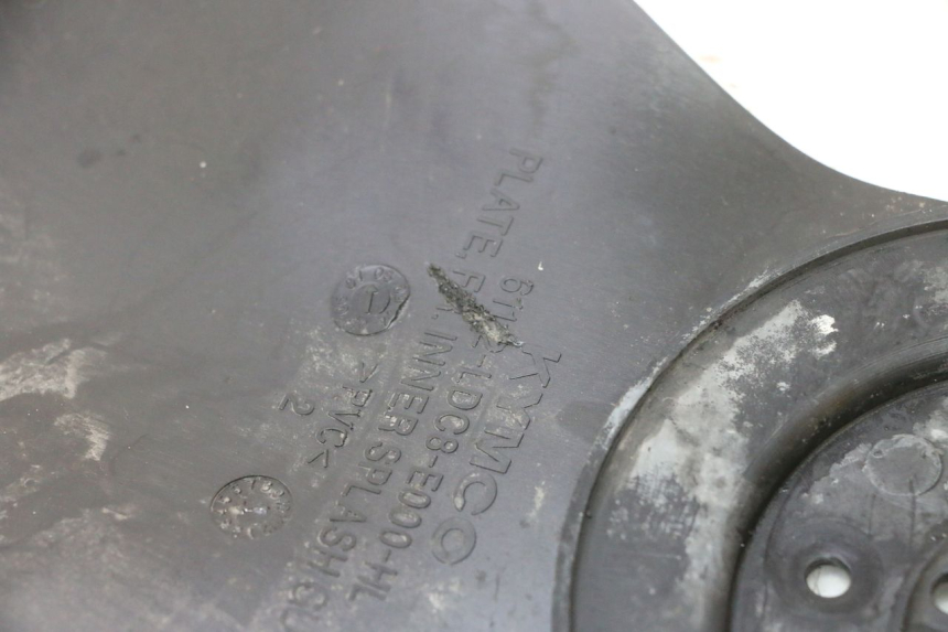 photo de FORK PANEL KYMCO SUPER 8 2T 50 (2007 - 2013) - Zoom on usage condition