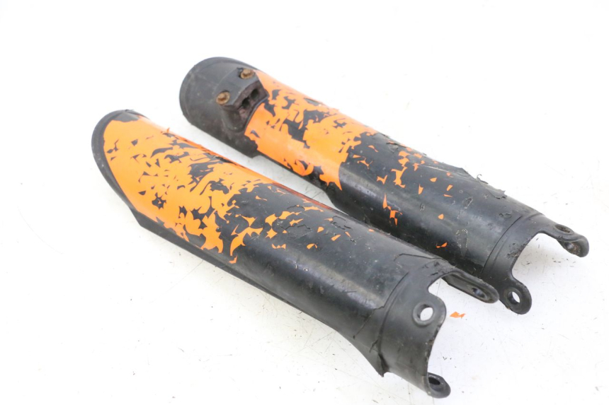 photo de FORK PANEL KTM SUPERENDURO R 950 (2005 - 2009) - Zoom on usage condition