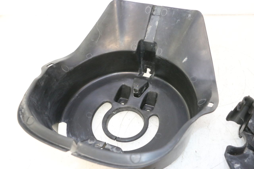 photo de FORK COVER PEUGEOT TREKKER 50 (1995 - 2004) - Component detail