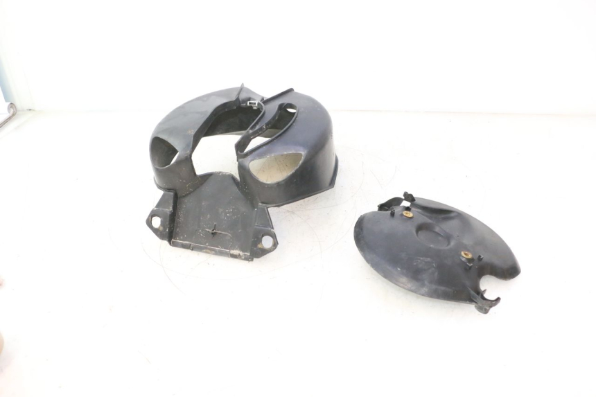 photo de FORK COVER PIAGGIO TYPHOON 50 (1993 - 1999) - Fixing points details