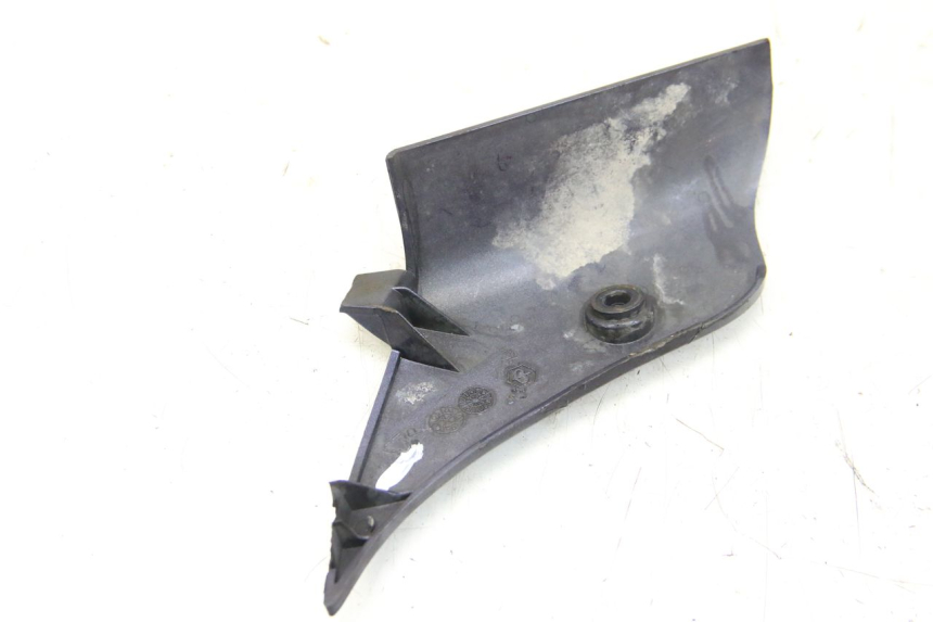 photo de FORK COVER PIAGGIO VESPA GRANTURISMO 125 (2003 - 2007) - Zoom on usage condition