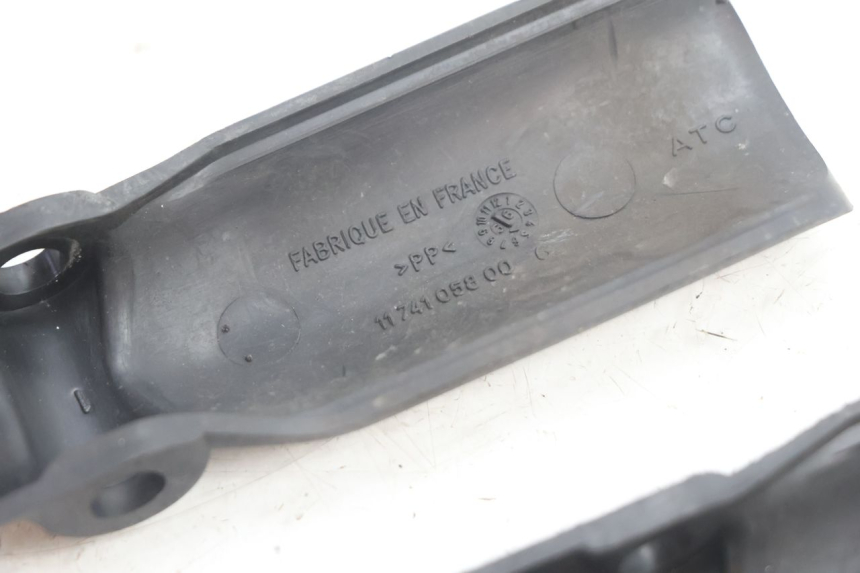 photo de FORK PANEL PEUGEOT VIVACITY 100 (1999 - 2008) - Alternative perspective