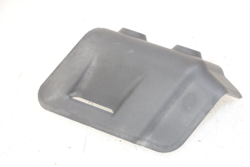 photo de PARKING BRAKE PANEL PIAGGIO MP3 LT 300 (2010 - 2016) - Zoom on usage condition