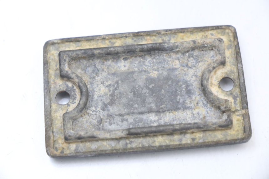photo de MASTER CYLINDER COVER  YAMAHA DTLC 125 (1982 - 1987) - Component detail