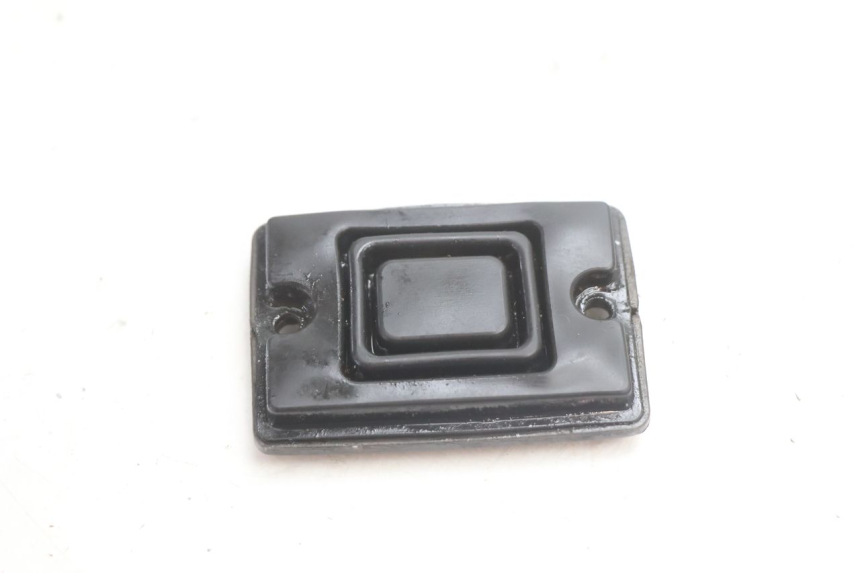photo de MASTER CYLINDER COVER KAWASAKI GPX F ZX750F 750 (1986 - 1990) - Zoom on usage condition