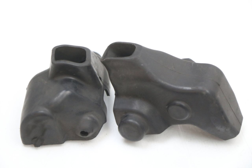 photo de MASTER CYLINDER COVER  MBK MW TRYPTIK 125 (2014 - 2016) - Zoom on usage condition