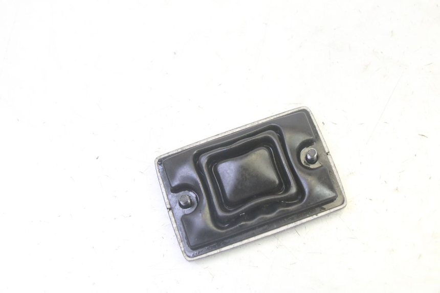 photo de MASTER CYLINDER COVER YAMAHA TDM ABS 900 (2002 - 2014) - Zoom on usage condition