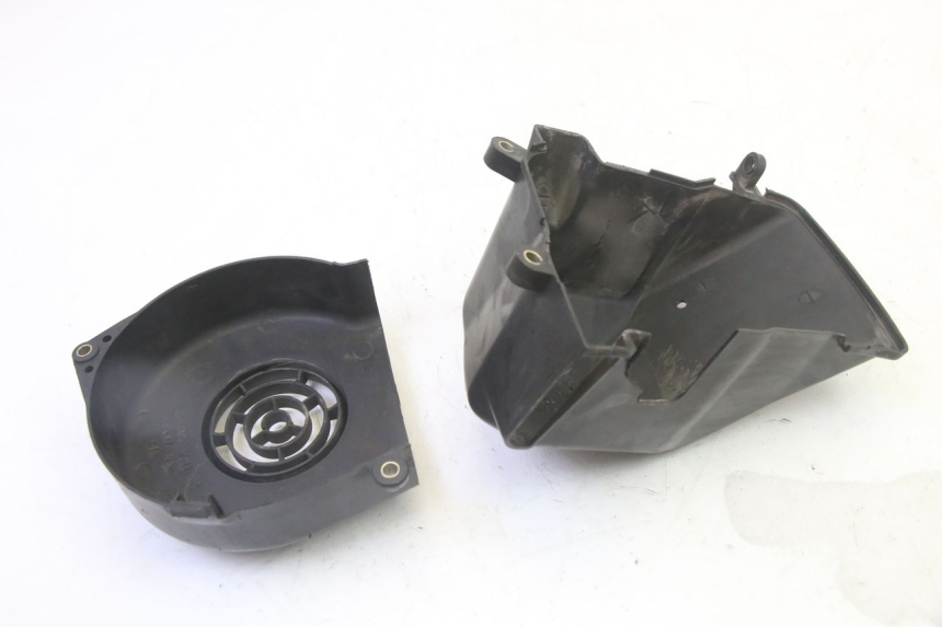 photo de ENGINE COVER PEUGEOT CITYSTAR 50 (2013 - 2017) - Alternative perspective