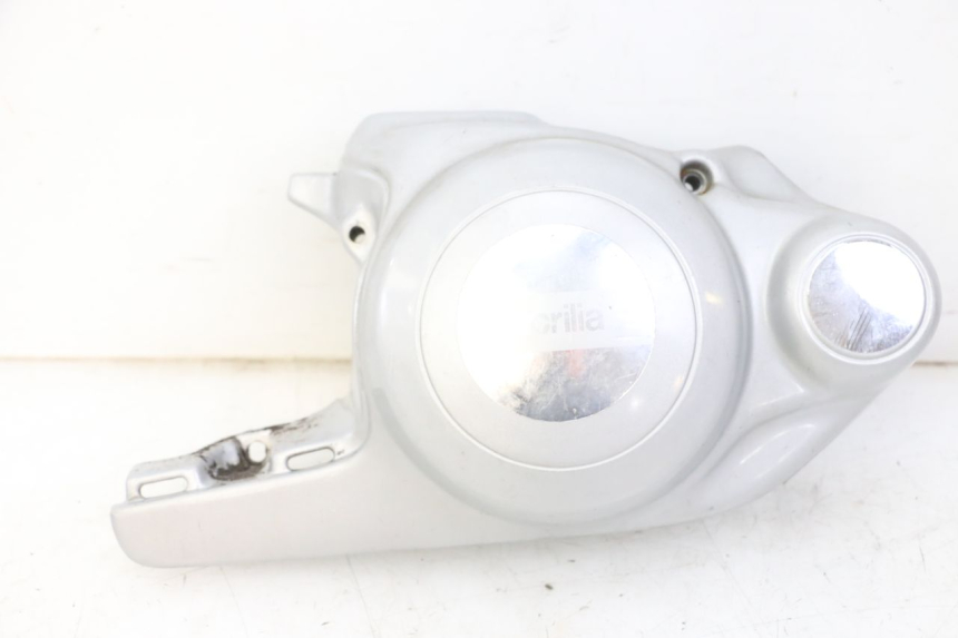 photo de ENGINE COVER APRILIA CLASSIC 125 (1995 - 2001) - Fixing points details